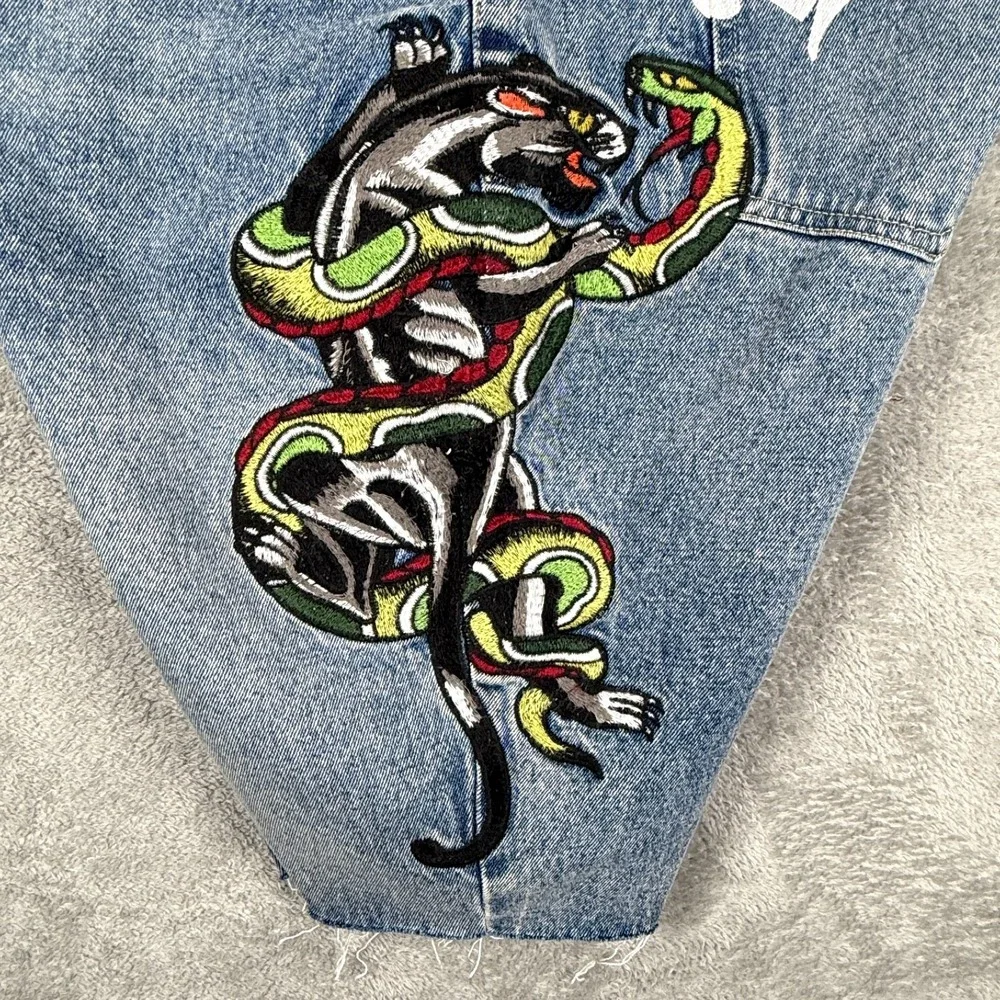 Ed Hardy Mens 40 Blue Denim Snake Panther Embroidered Raw Hem Jean Shorts Jorts
